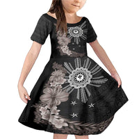 Hawaii and Philippines Together Family Matching Mermaid Dress and Hawaiian Shirt Hibiscus Flower and Sun Badge Polynesian Pattern Grayscale LT03 Daughter's Dress Black - Polynesian Pride
