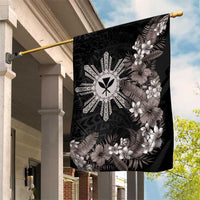 Tropical Hawaii and Philippines Garden Flag Kanaka Maoli and Sun Badge Batok Tattoo Grayscale LT03 House Flag Black - Polynesian Pride