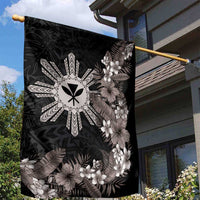 Tropical Hawaii and Philippines Garden Flag Kanaka Maoli and Sun Badge Batok Tattoo Grayscale LT03 - Polynesian Pride