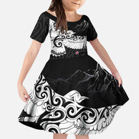New Zealand Kea Bird Family Matching Puletasi and Hawaiian Shirt Maori Tattoo and Silver Fern Black Color LT03 Daughter's Dress Black - Polynesian Pride