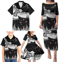 New Zealand Kea Bird Family Matching Puletasi and Hawaiian Shirt Maori Tattoo and Silver Fern Black Color LT03 - Polynesian Pride