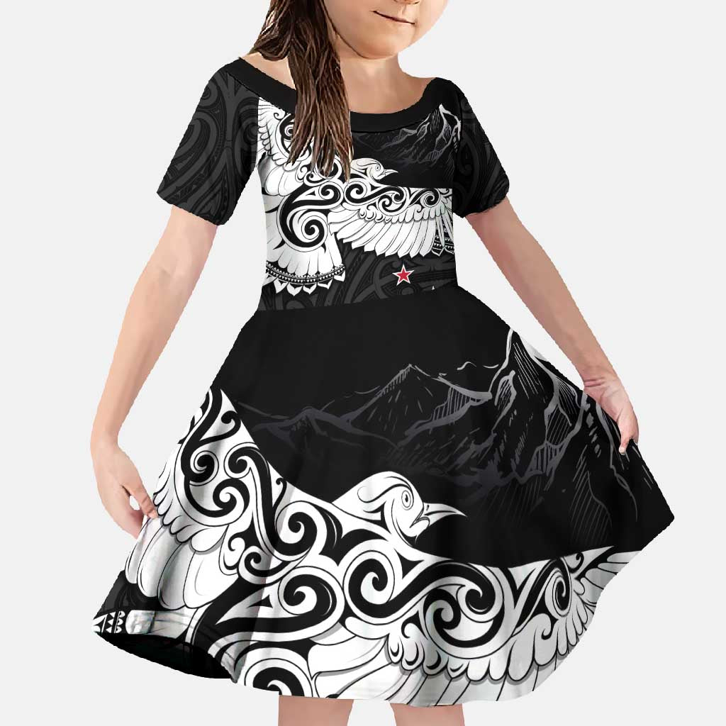 New Zealand Kea Bird Family Matching Short Sleeve Bodycon Dress and Hawaiian Shirt Maori Tattoo and Silver Fern Black Color LT03 Daughter's Dress Black - Polynesian Pride
