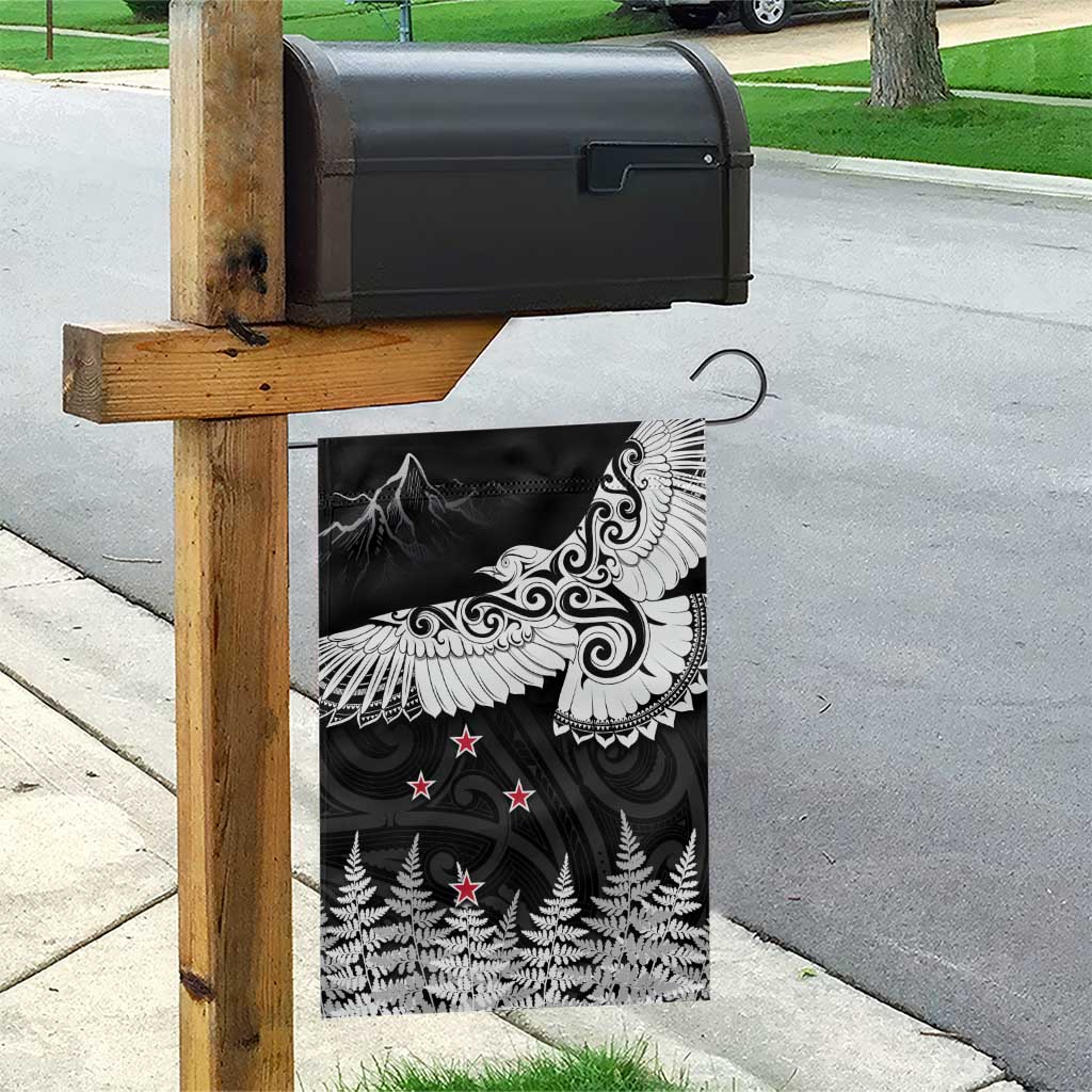 New Zealand Kea Bird Garden Flag Maori Tattoo and Silver Fern Black Color LT03 - Polynesian Pride