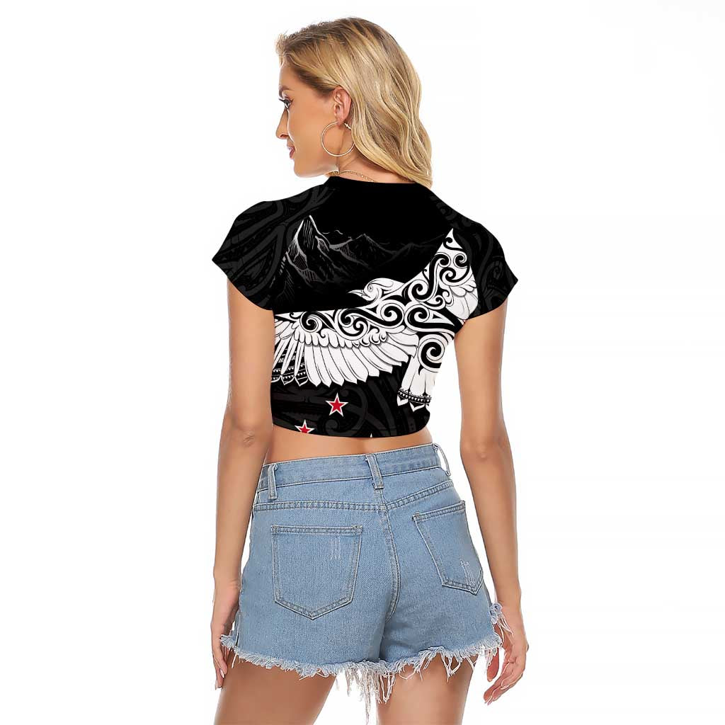 New Zealand Kea Bird Raglan Cropped T Shirt Maori Tattoo and Silver Fern Black Color LT03 - Polynesian Pride