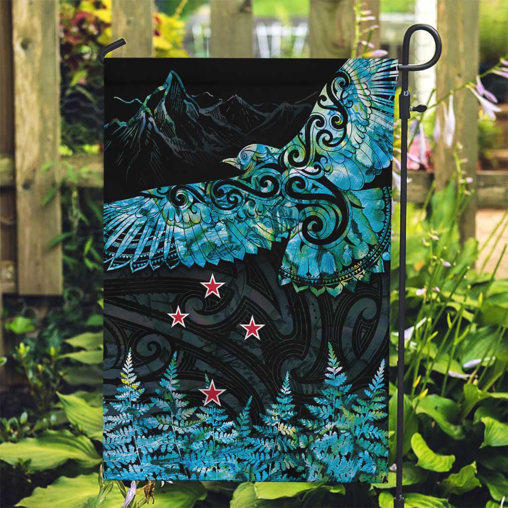 New Zealand Kea Bird Garden Flag Maori Tattoo and Silver Fern Paua Shell Style LT03 Garden Flag Black - Polynesian Pride