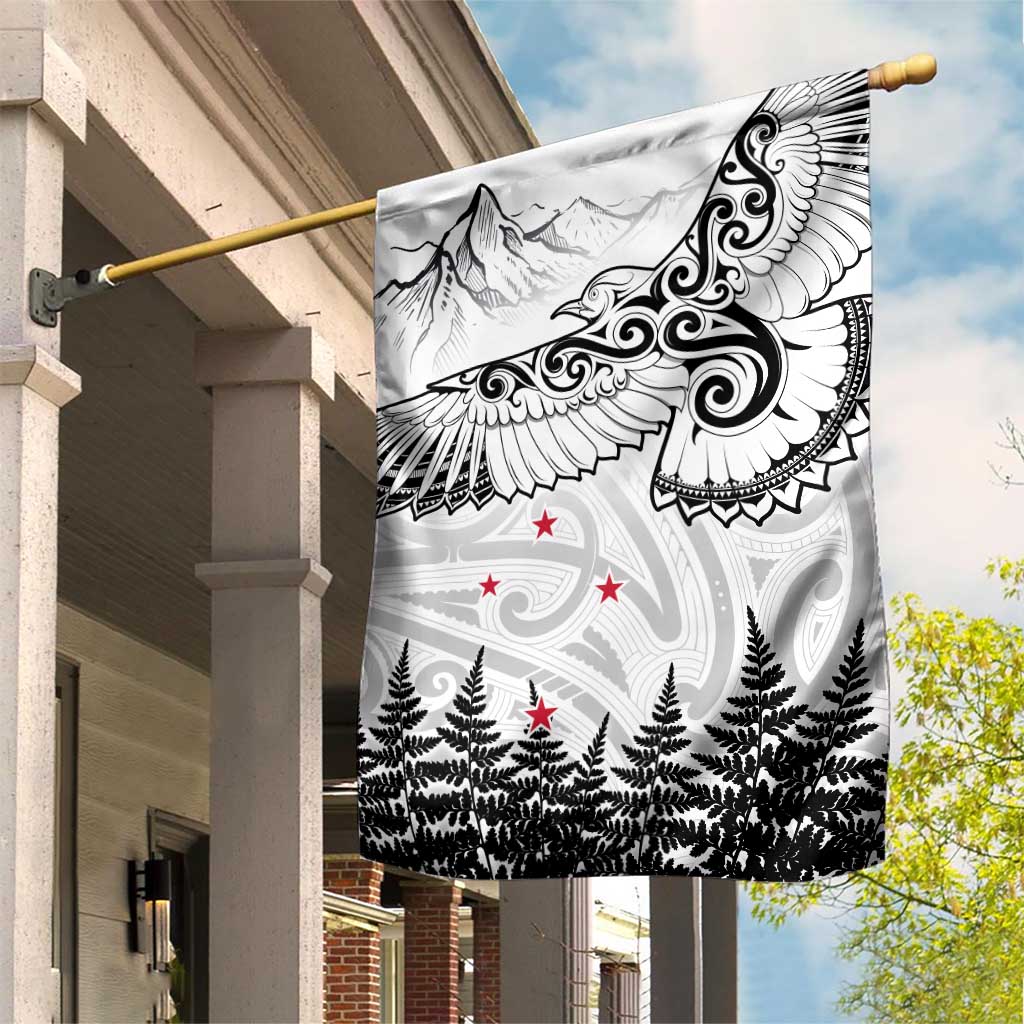 New Zealand Kea Bird Garden Flag Maori Tattoo and Silver Fern White Color LT03 House Flag White - Polynesian Pride