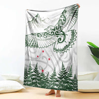 New Zealand Kea Bird Blanket Maori Tattoo and Silver Fern Green Color LT03 - Polynesian Pride
