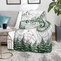 New Zealand Kea Bird Blanket Maori Tattoo and Silver Fern Green Color LT03 - Polynesian Pride