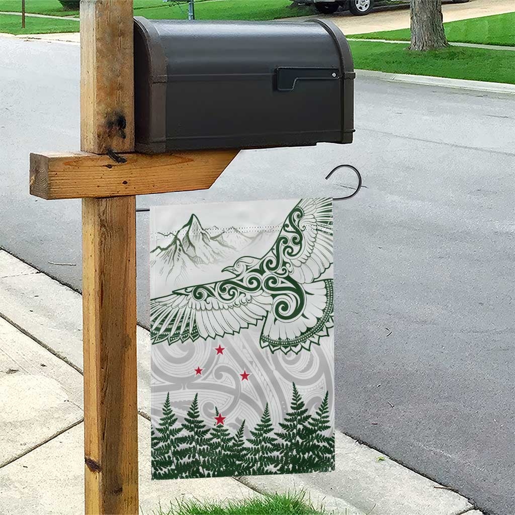 New Zealand Kea Bird Garden Flag Maori Tattoo and Silver Fern Green Color LT03 - Polynesian Pride