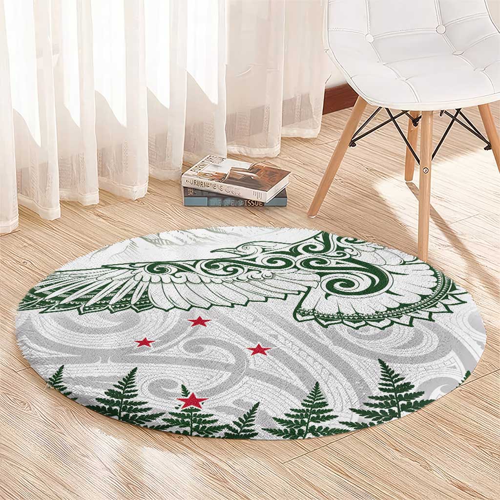 New Zealand Kea Bird Round Carpet Maori Tattoo and Silver Fern Green Color LT03 - Polynesian Pride