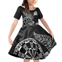 Personalised New Zealand Aotearoa Darts Masters Family Matching Off Shoulder Short Dress and Hawaiian Shirt Tribal Silver Fern and Ta Moko Dartboard LT03 Daughter's Dress Black - Polynesian Pride
