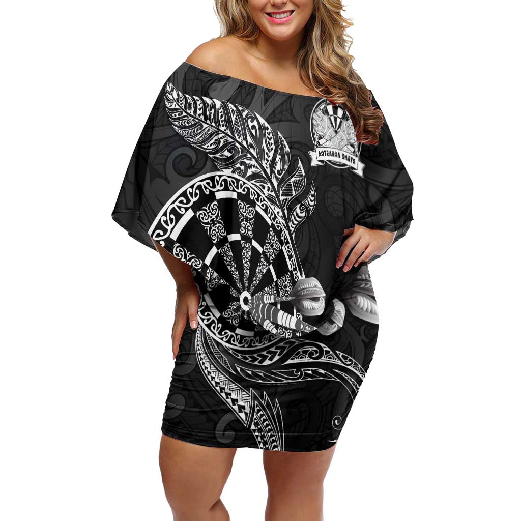 Personalised New Zealand Aotearoa Darts Masters Family Matching Off Shoulder Short Dress and Hawaiian Shirt Tribal Silver Fern and Ta Moko Dartboard LT03 Mom's Dress Black - Polynesian Pride