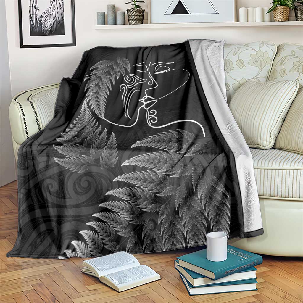 New Zealand Valentine's Day Blanket Silver Fern and Line Art Love Couple LT03 Black - Polynesian Pride