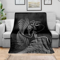 New Zealand Valentine's Day Blanket Silver Fern and Line Art Love Couple LT03 - Polynesian Pride