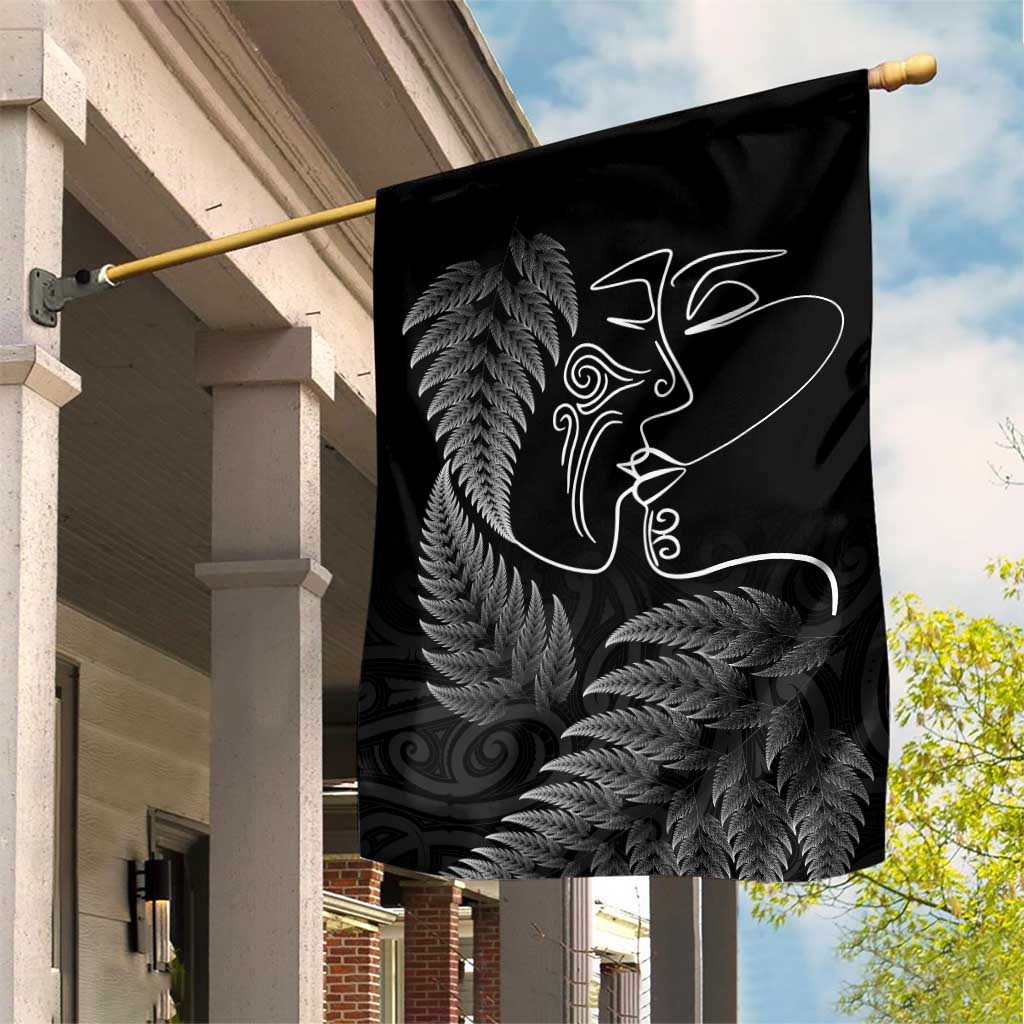 New Zealand Valentine's Day Garden Flag Silver Fern and Line Art Love Couple LT03 House Flag Black - Polynesian Pride