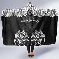Aotearoa Waitangi Day - Toitu Te Tiriti Hooded Blanket New Zealand Honour the Treaty LT03 One Size Black - Polynesian Pride