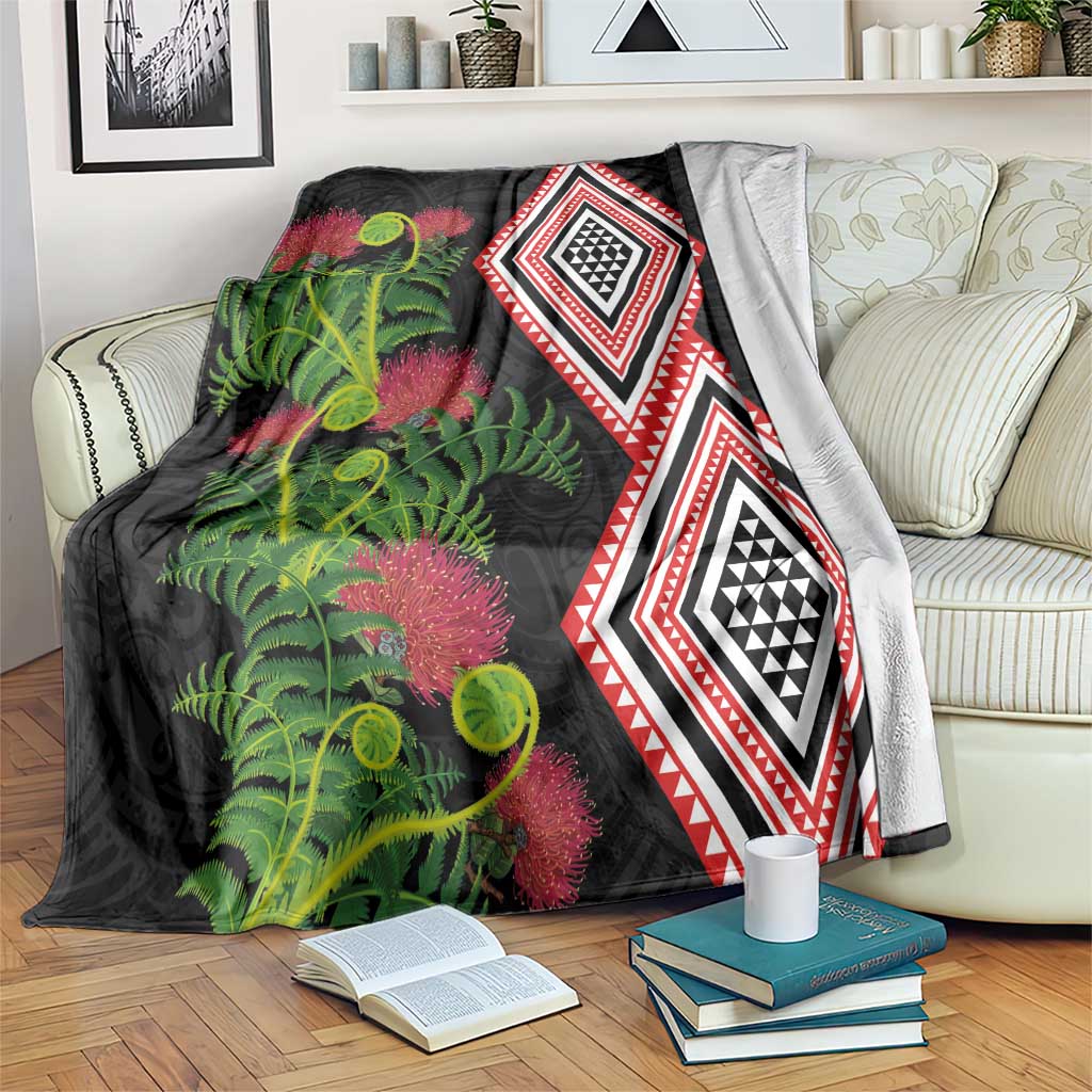 Aotearoa Tukutuku Motif Blanket Pohutukawa and Fern Leaves LT03 Black - Polynesian Pride