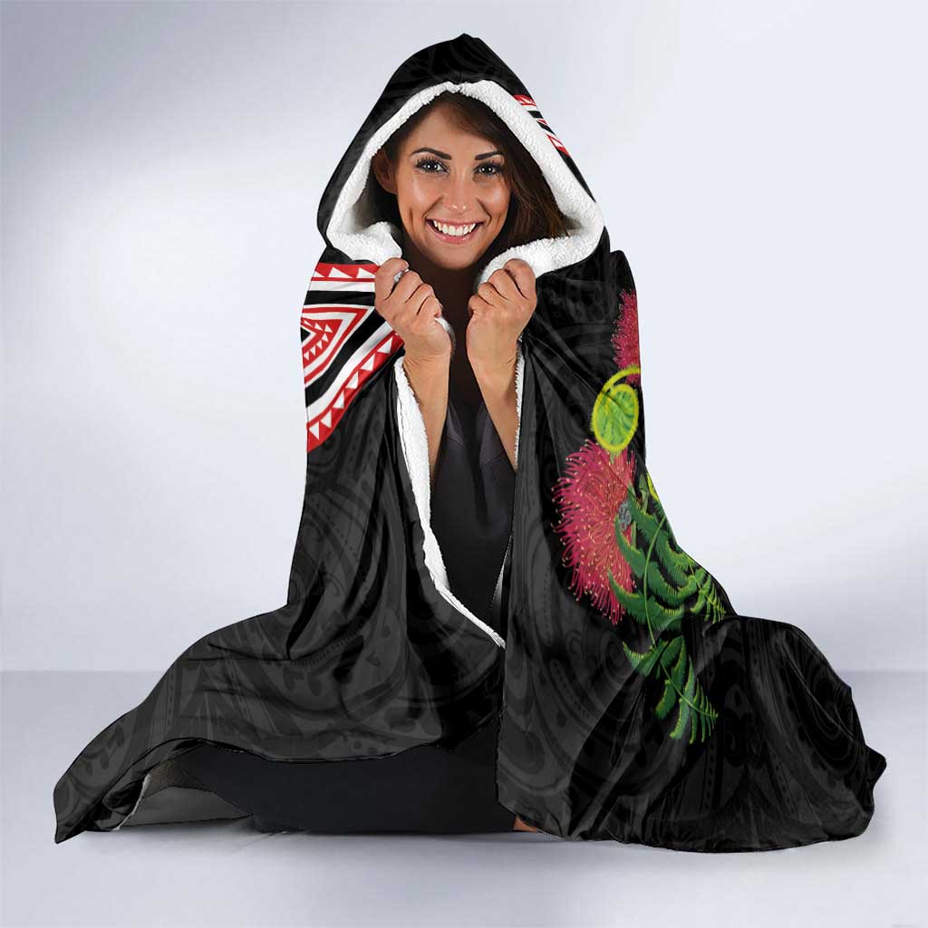 Aotearoa Tukutuku Motif Hooded Blanket Pohutukawa and Fern Leaves LT03 - Polynesian Pride