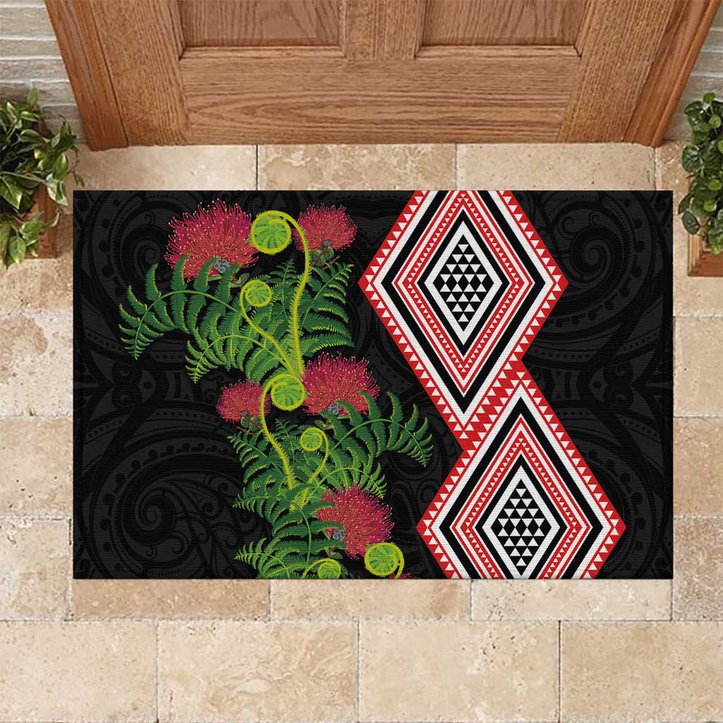 Aotearoa Tukutuku Motif Rubber Doormat Pohutukawa and Fern Leaves LT03 Black - Polynesian Pride