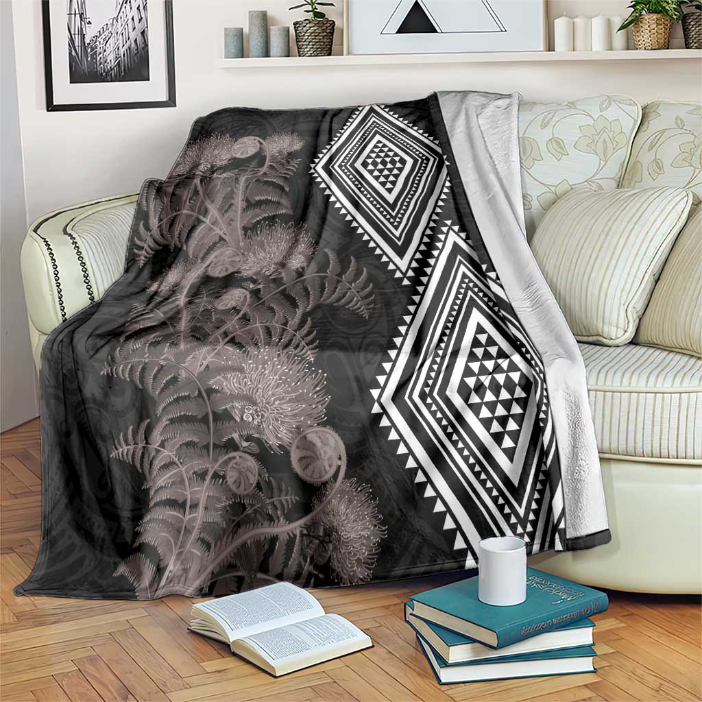 Aotearoa Tukutuku Motif Blanket Pohutukawa and Fern Leaves Grayscale Color LT03 Black - Polynesian Pride