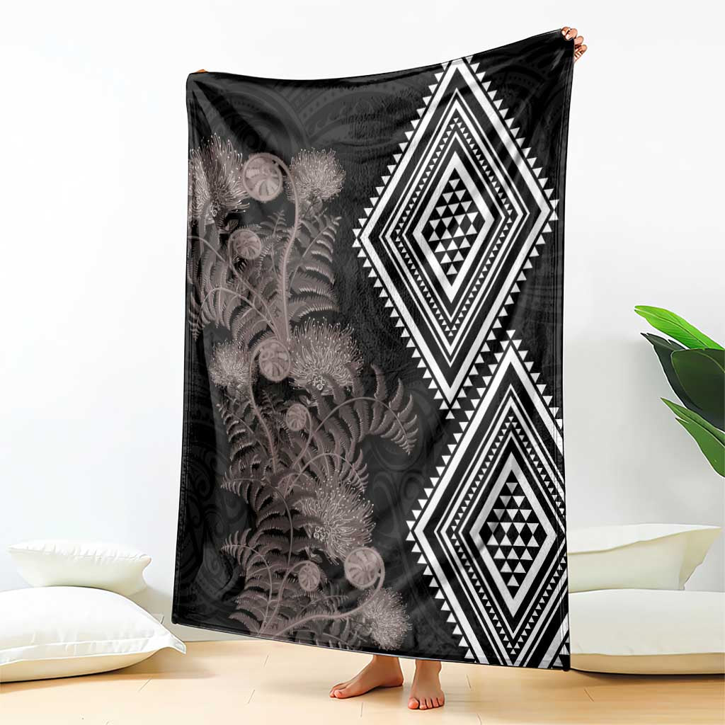 Aotearoa Tukutuku Motif Blanket Pohutukawa and Fern Leaves Grayscale Color LT03 - Polynesian Pride