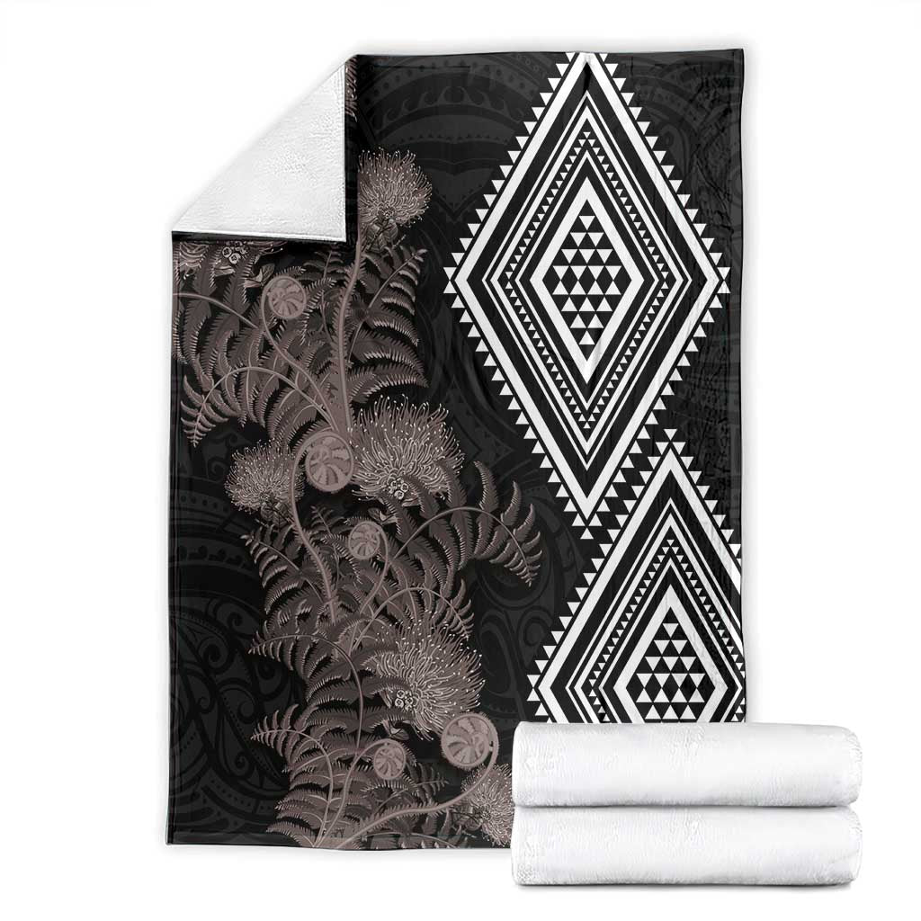 Aotearoa Tukutuku Motif Blanket Pohutukawa and Fern Leaves Grayscale Color LT03 - Polynesian Pride