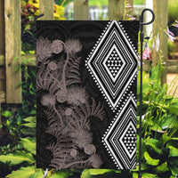 Aotearoa Tukutuku Motif Garden Flag Pohutukawa and Fern Leaves Grayscale Color LT03 Garden Flag Black - Polynesian Pride