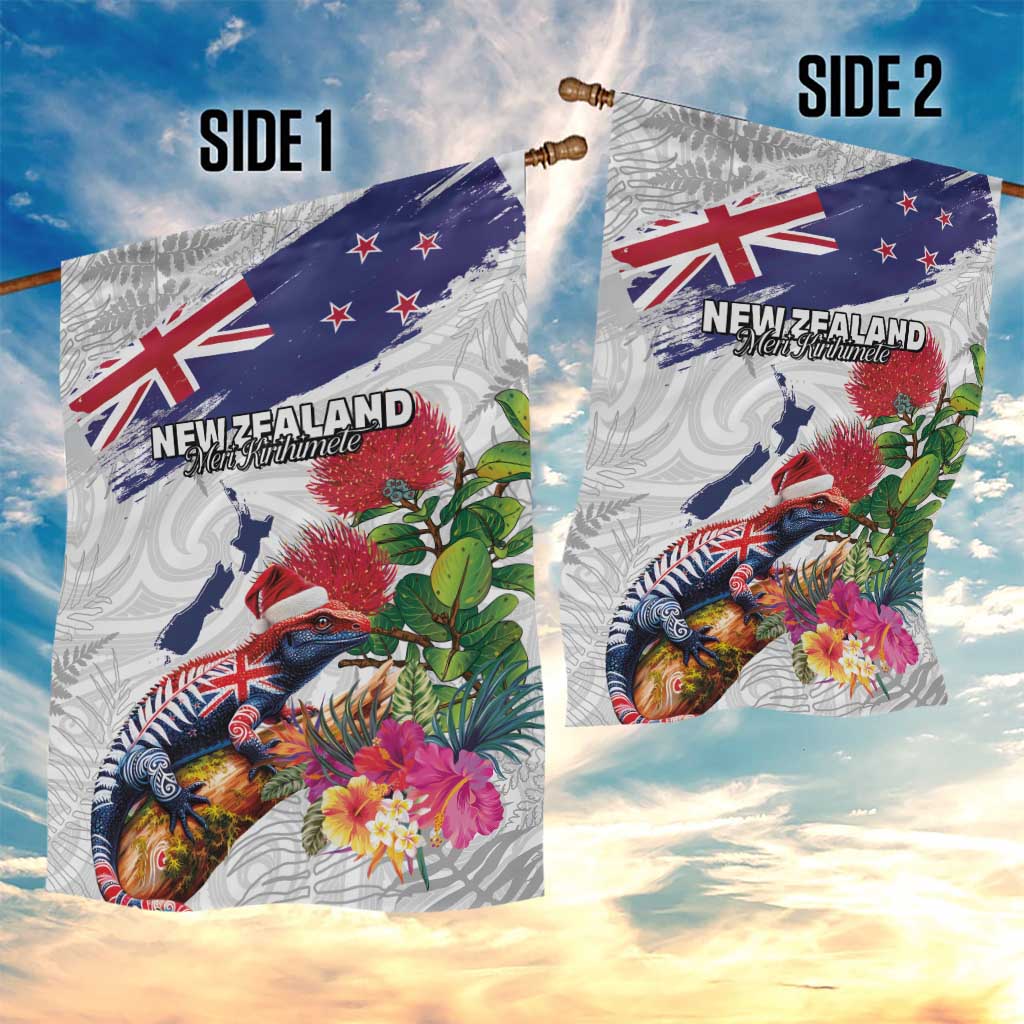 New Zealand Christmas Garden Flag Meri Kirihimete-Tuatara and Pohutukawa White Color LT03 - Polynesian Pride