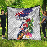 New Zealand Christmas Quilt Meri Kirihimete-Tuatara and Pohutukawa White Color LT03 - Polynesian Pride