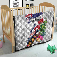 New Zealand Christmas Quilt Meri Kirihimete-Tuatara and Pohutukawa White Color LT03 - Polynesian Pride