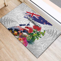 New Zealand Christmas Rubber Doormat Meri Kirihimete-Tuatara and Pohutukawa White Color LT03 - Polynesian Pride