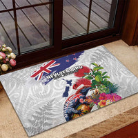 New Zealand Christmas Rubber Doormat Meri Kirihimete-Tuatara and Pohutukawa White Color LT03 - Polynesian Pride