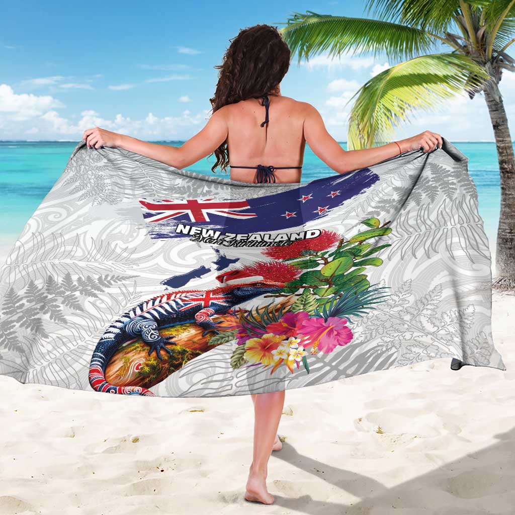 New Zealand Christmas Sarong Meri Kirihimete-Tuatara and Pohutukawa White Color LT03 - Polynesian Pride