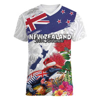 New Zealand Christmas Women V-Neck T-Shirt Meri Kirihimete-Tuatara and Pohutukawa White Color LT03 Female White - Polynesian Pride