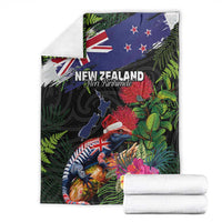 New Zealand Christmas Blanket Meri Kirihimete-Tuatara and Pohutukawa Black Color LT03 - Polynesian Pride
