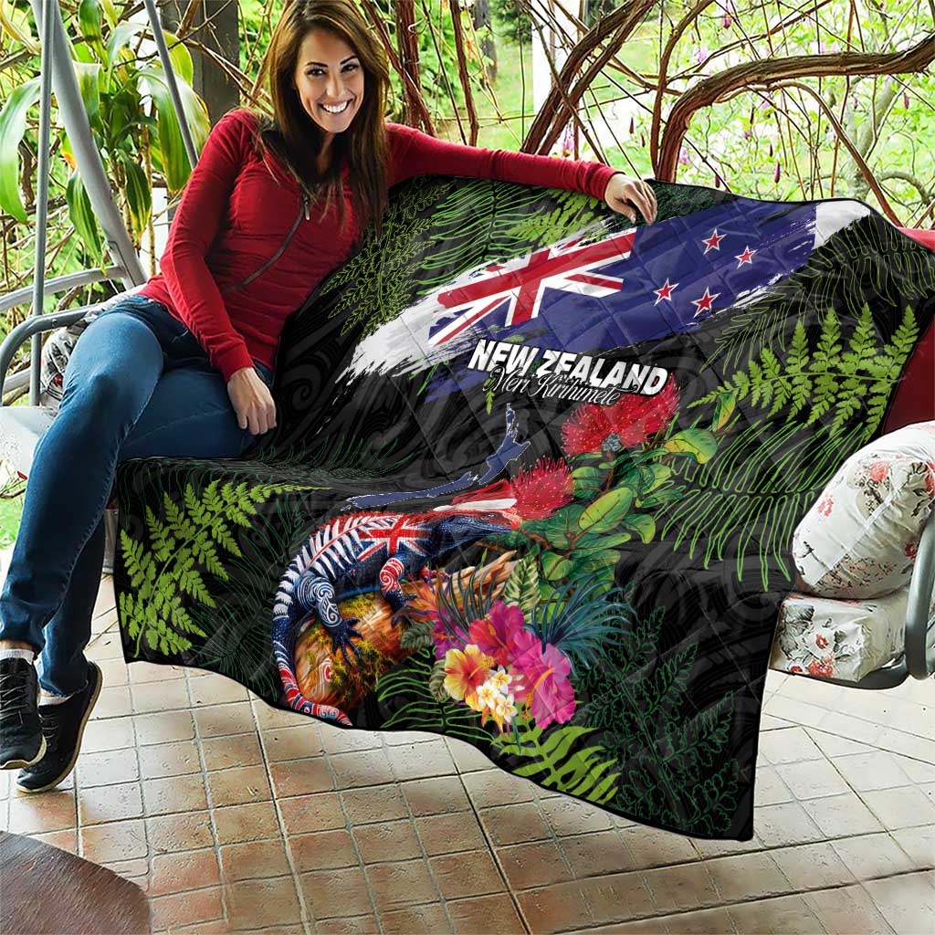 New Zealand Christmas Quilt Meri Kirihimete-Tuatara and Pohutukawa Black Color LT03 - Polynesian Pride