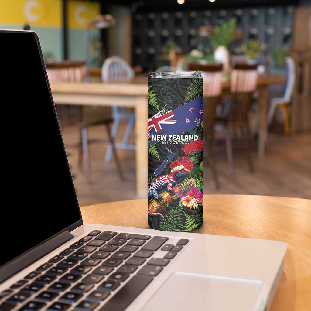 New Zealand Christmas Skinny Tumbler Meri Kirihimete-Tuatara and Pohutukawa Black Color LT03 - Polynesian Pride