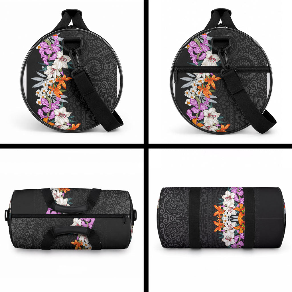 Hawaii Tropical Leaves and Flowers Duffle Bag