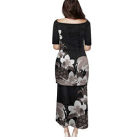 Hawaiian Plumeria and Turtle Family Matching Puletasi and Hawaiian Shirt with Polynesian Tribal Art Pattern Grayscale Color LT03 - Polynesian Pride