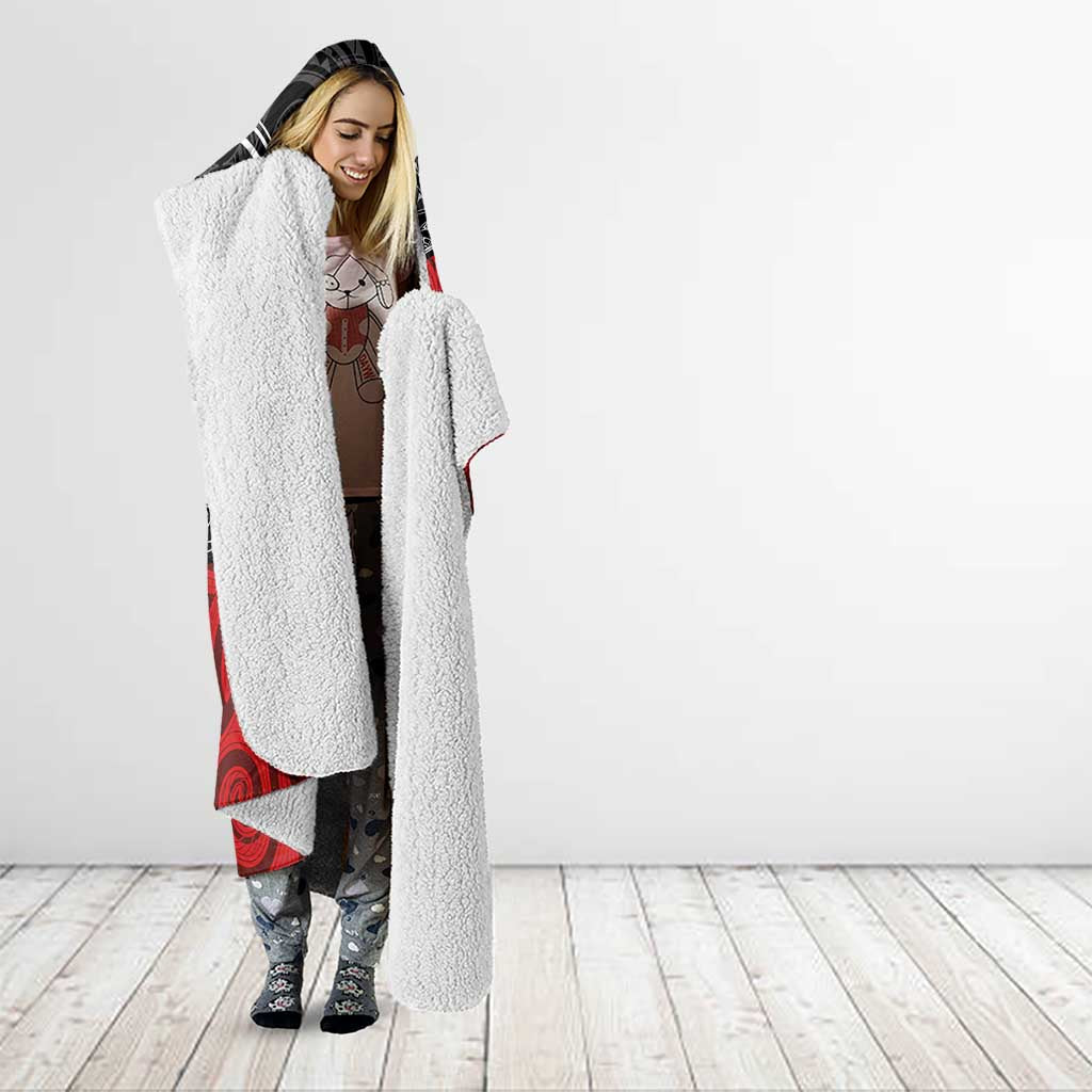 Maori King Movement Hooded Blanket Ko Te Mana Motuhake Emblem with Moko and Polynesian Art Tattoo LT03 - Polynesian Pride