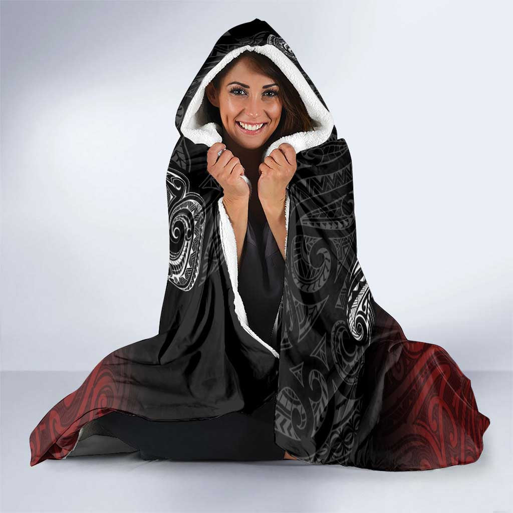 Personalised Maori King Movement Hooded Blanket Ko Te Mana Motuhake Emblem with Silver Ferns and Polynesian Art Tattoo LT03 - Polynesian Pride