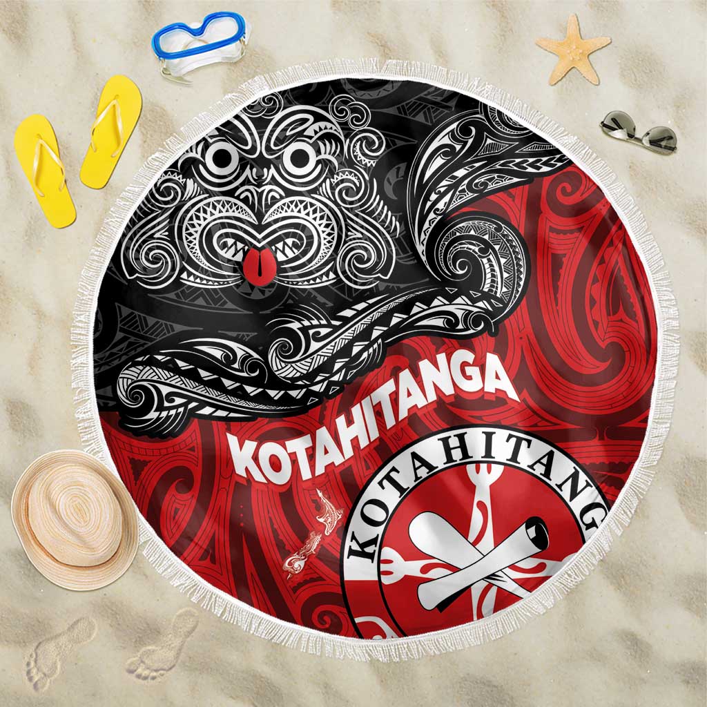 Maori Kotahitanga Beach Blanket Aotearoa Spirit with Maori Mask and Polynesian Art Tattoo LT03 One Size 150cm Red - Polynesian Pride