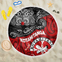 Maori Kotahitanga Beach Blanket Aotearoa Spirit with Maori Mask and Polynesian Art Tattoo LT03 One Size 150cm Red - Polynesian Pride