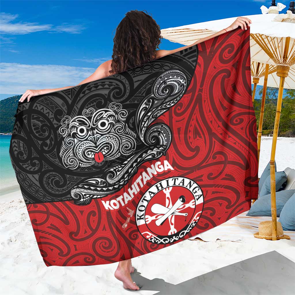 Maori Kotahitanga Sarong Aotearoa Spirit with Maori Mask and Polynesian Art Tattoo LT03 One Size 44 x 66 inches Red - Polynesian Pride