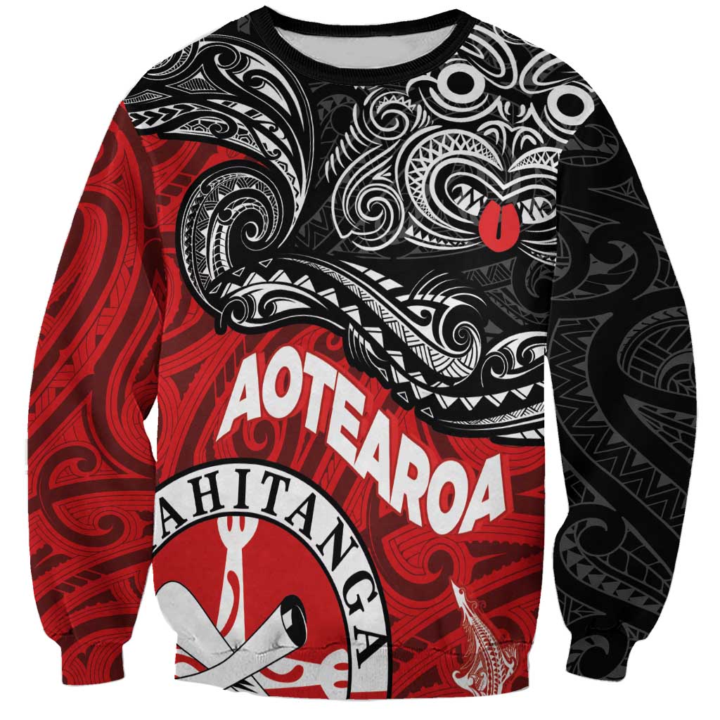 Maori Kotahitanga Sweatshirt Aotearoa Spirit with Maori Mask and Polynesian Art Tattoo LT03 Unisex Red - Polynesian Pride