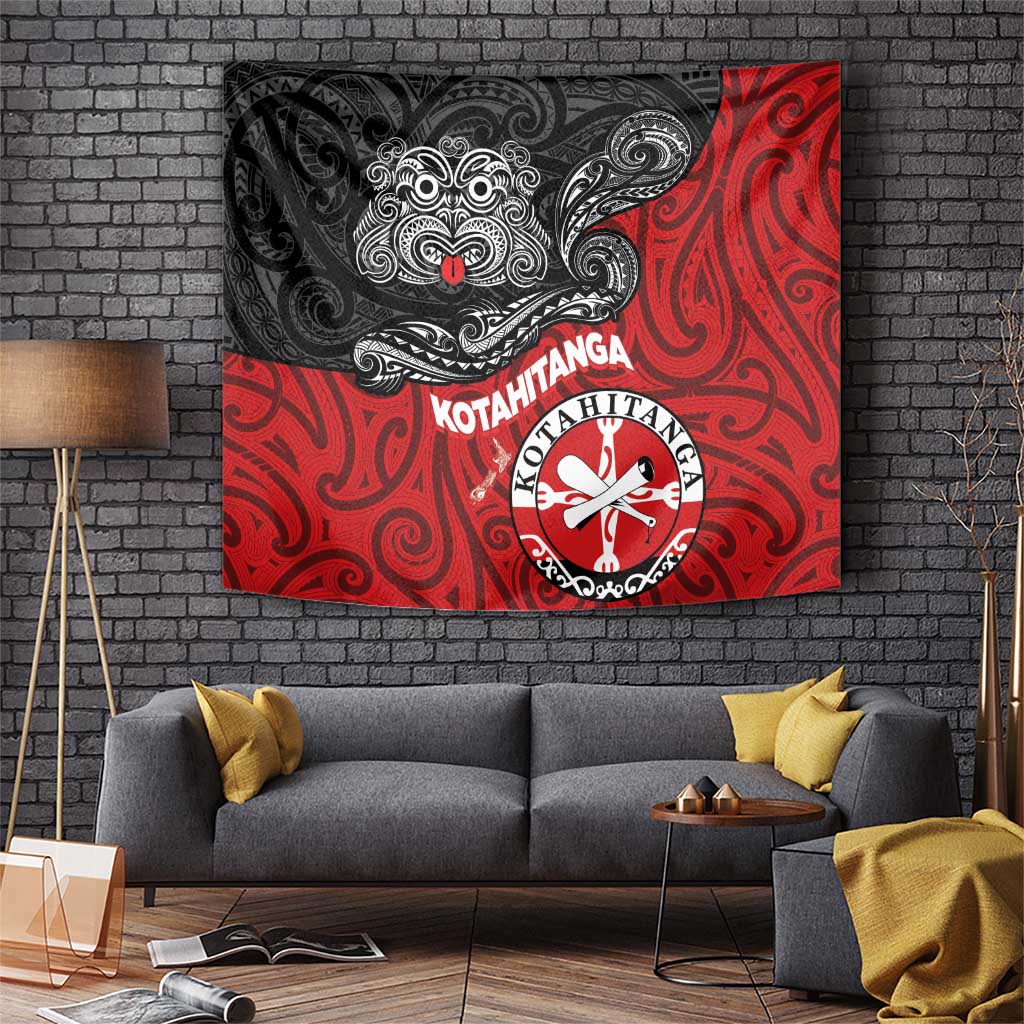 Maori Kotahitanga Tapestry Aotearoa Spirit with Maori Mask and Polynesian Art Tattoo LT03 Red - Polynesian Pride