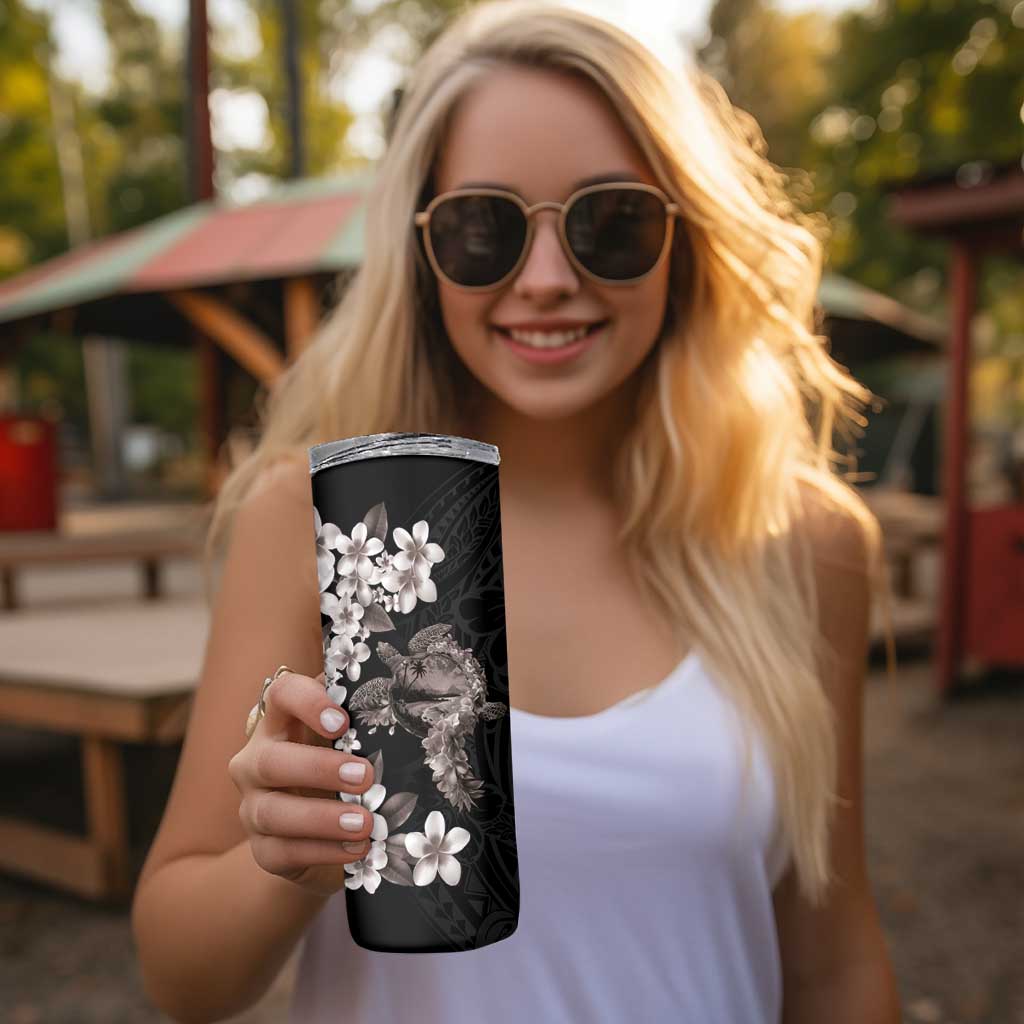 Hawaiian Lei Day Skinny Tumbler Plumeria and Turtle with Polynesian Tribal Pattern Grayscale Color LT03 - Polynesian Pride