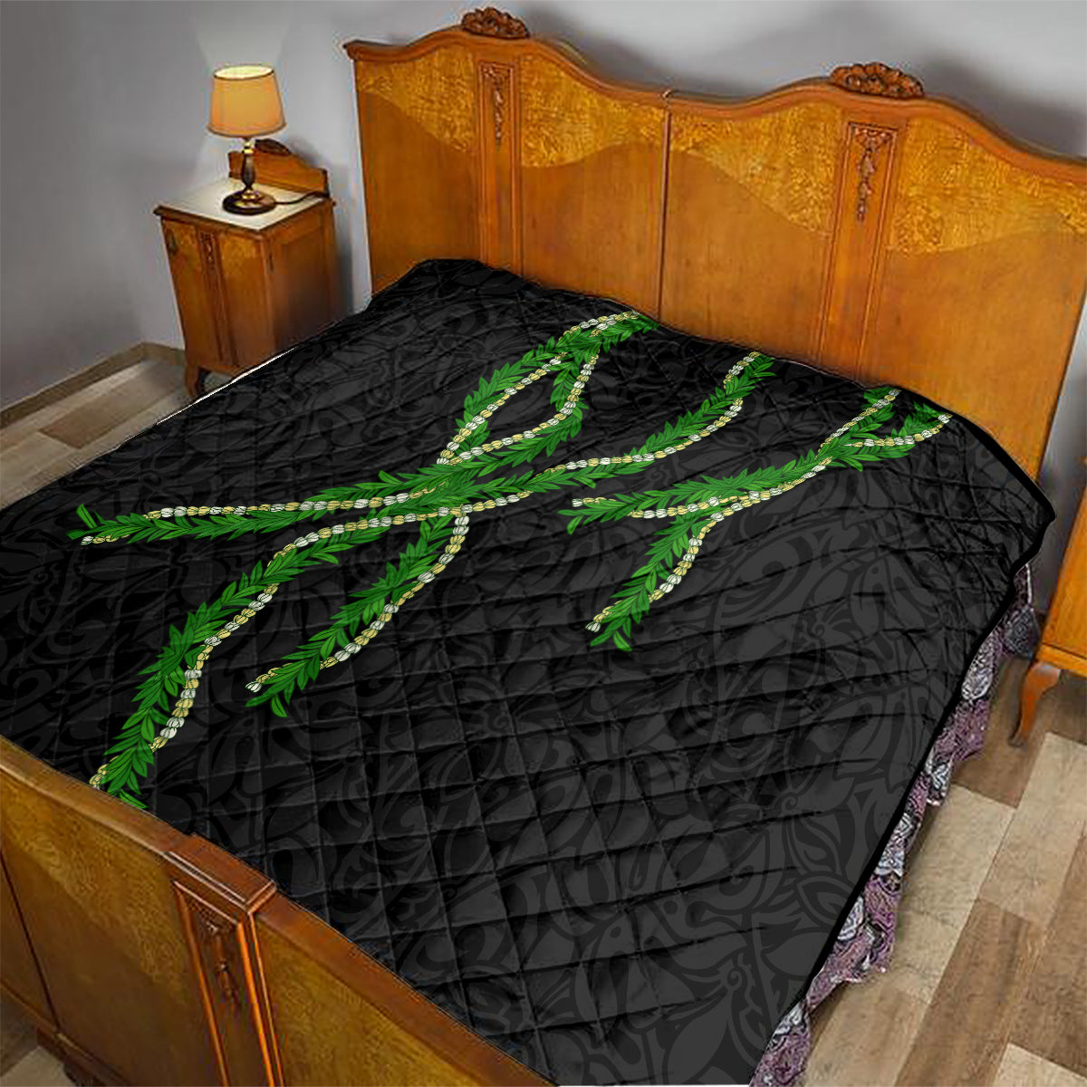 Hawaii Maile Lei Quilt Aloha Black Color