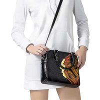 Hawaiian Tropical Plumeria Art Polynesian Tattoo Shoulder Handbag Black and Autumn Color Theme