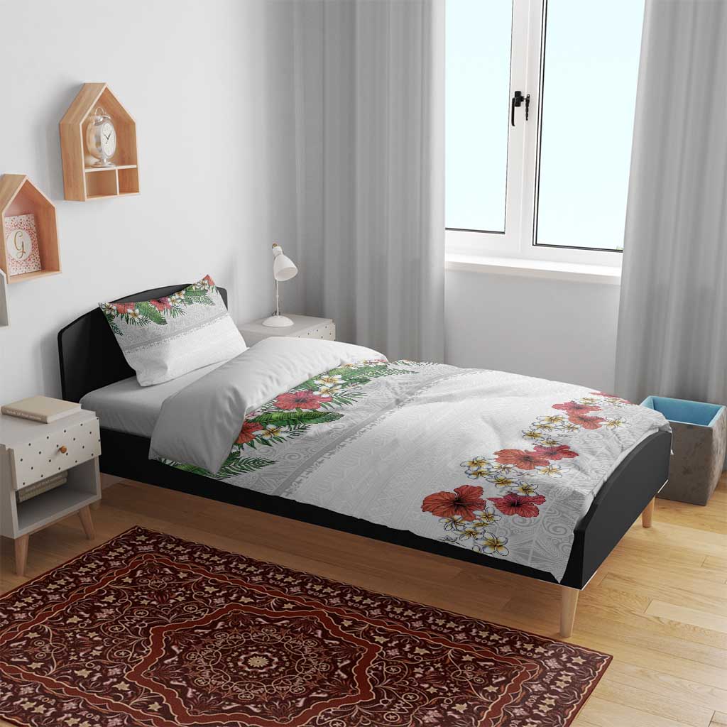 Hawaiian Tropical Flowers and Tribal Polynesian Tattoo Bedding Set White Color